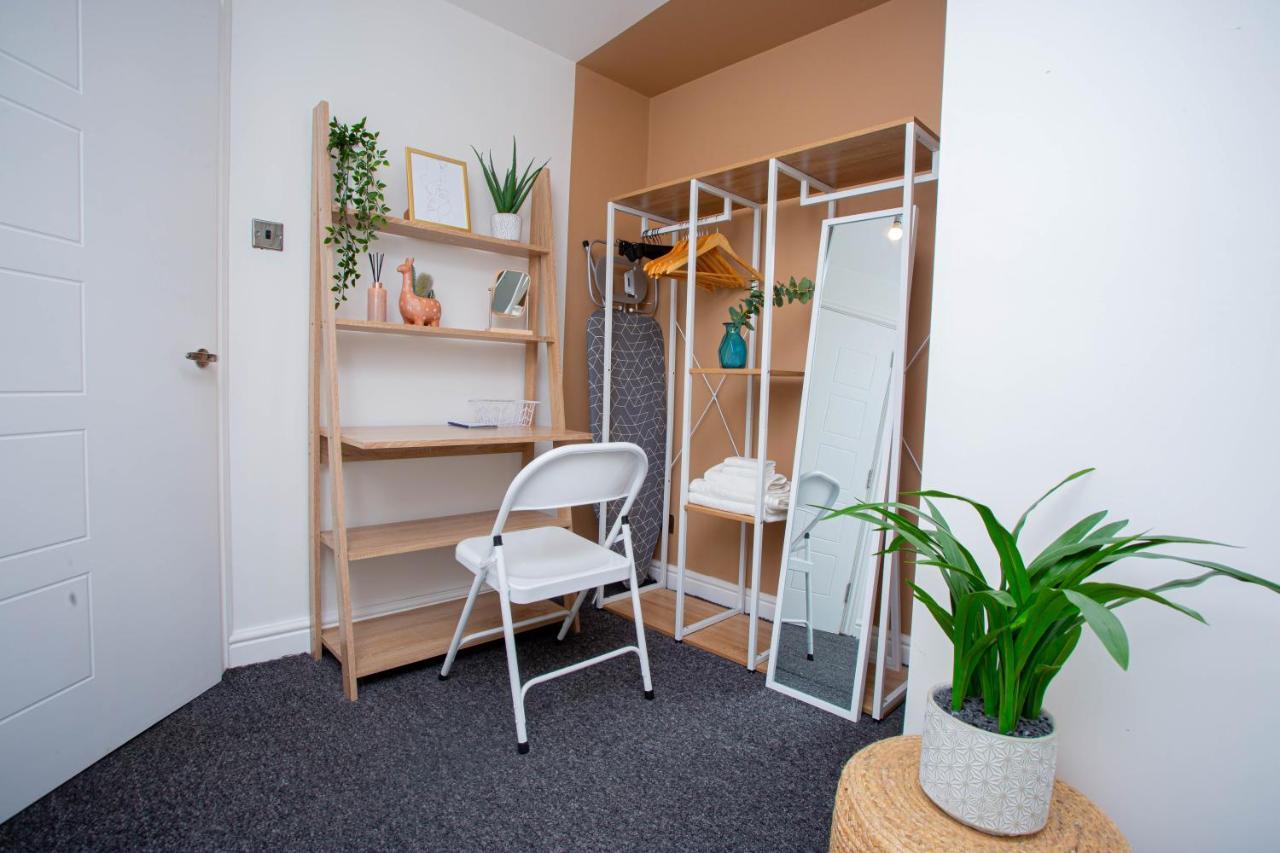 Nest Easy - Derngate Basement *