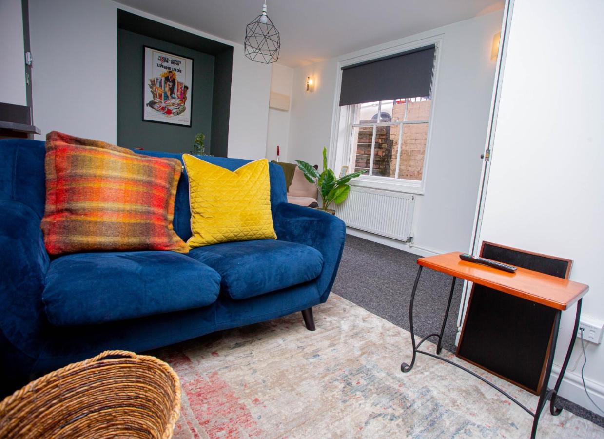 Nest Easy - Derngate Basement Apartamento *